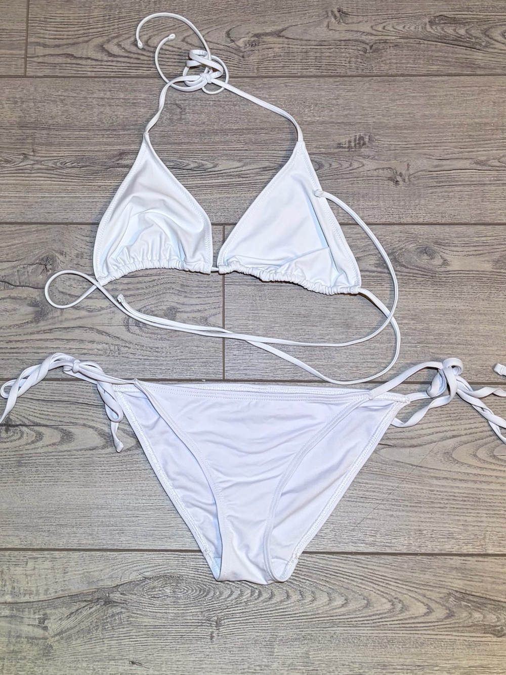 Frederick’s of Hollywood Classic White Sliding Triangle String Bikini Set. Med